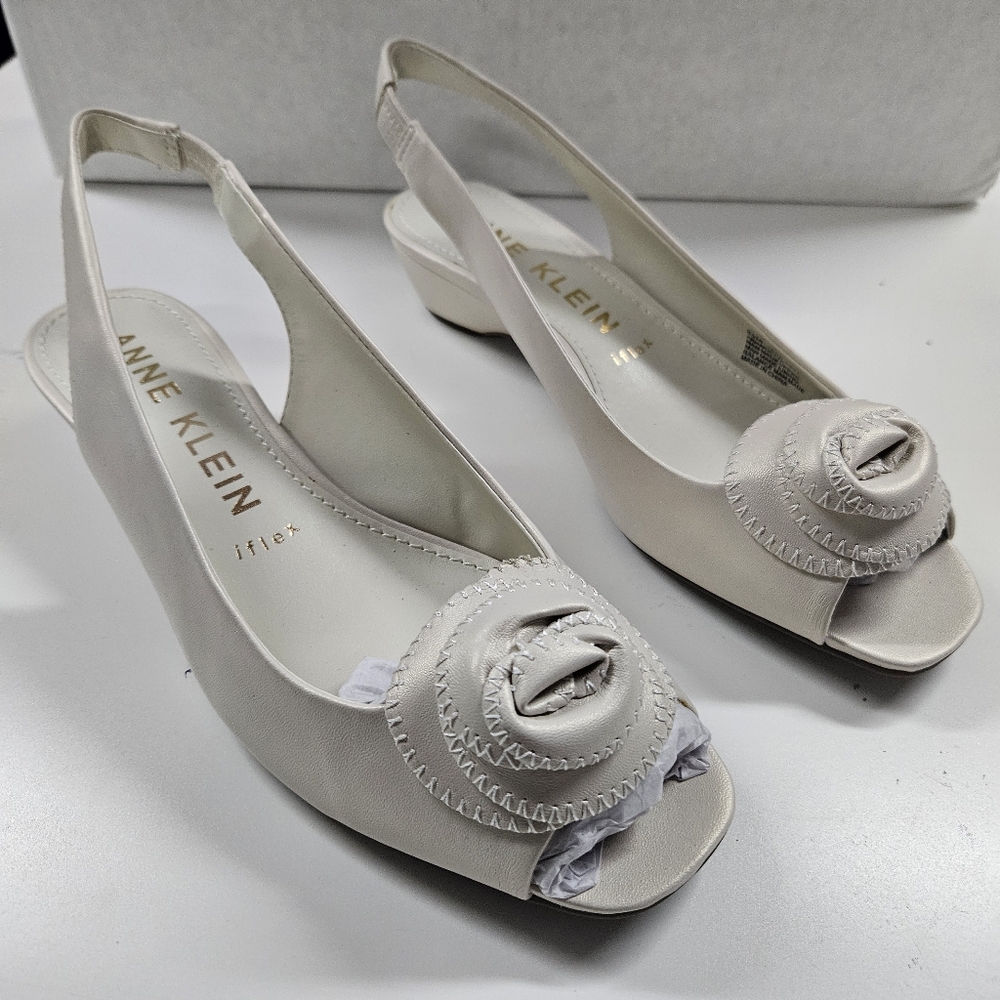 Anne Klein iflex Harietta Open Toe Wedge Stretch Strap Off White Cream Sz 8.5